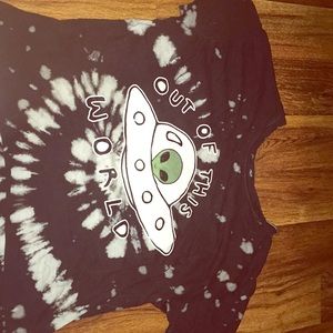 Rock / distressed look crop tee